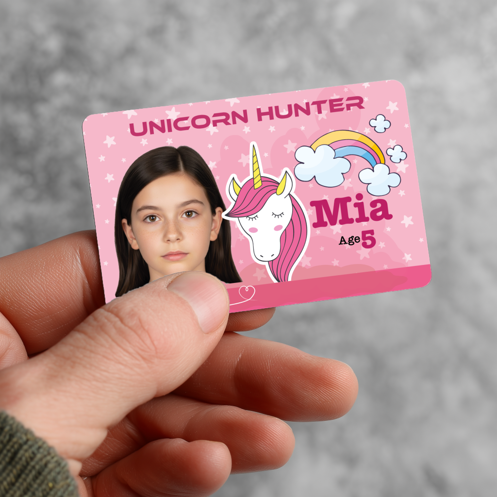Unicorn front 17 hand card.psd 0